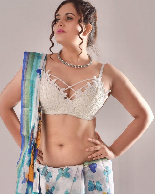 Anupma Agnihotri 22
