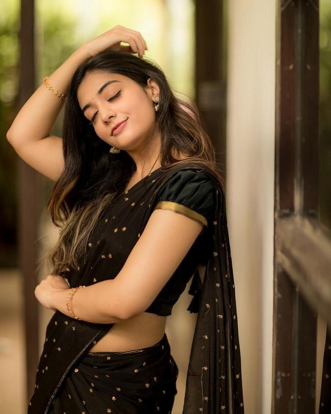 Athmika Sumithran 3