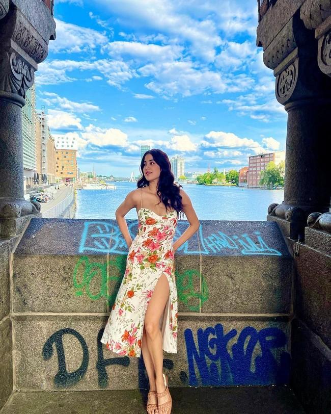Janhvi Kapoor 10