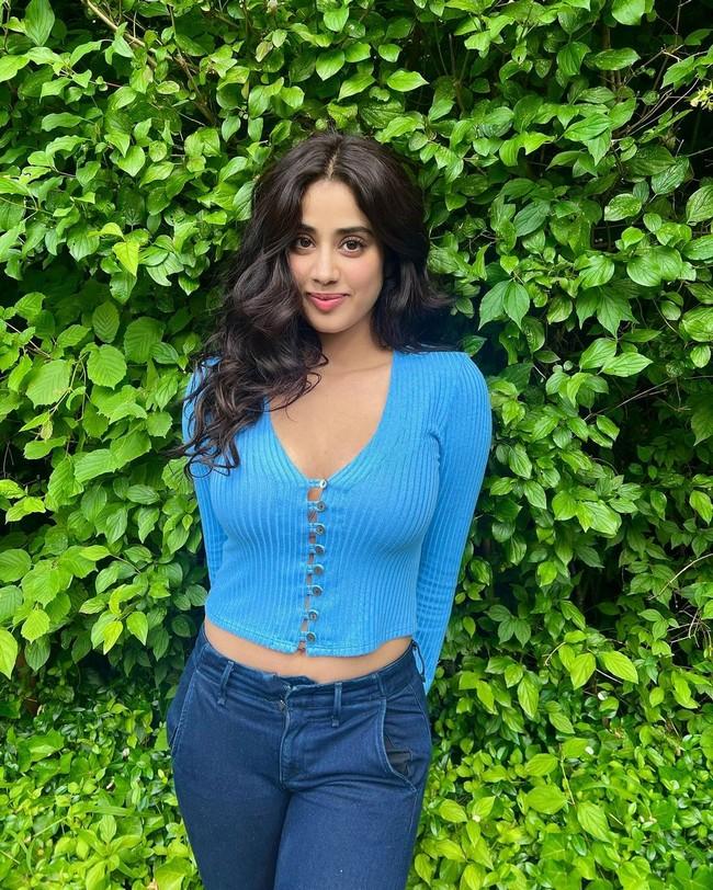 Janhvi Kapoor 21