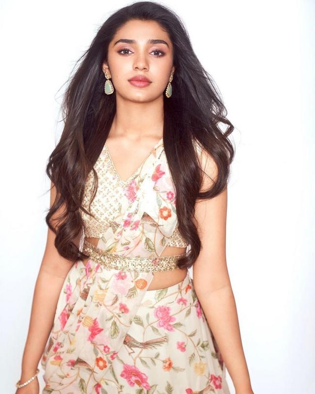 Krithi Shetty 6