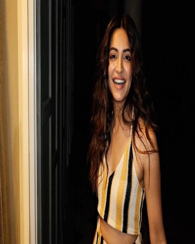 Kriti Kharbanda 4