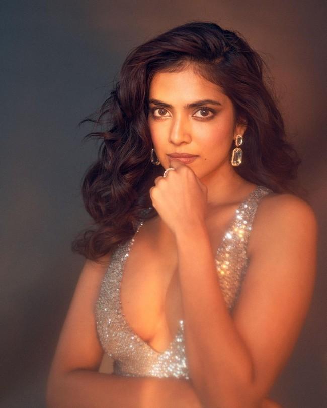 Malavika Mohanan 9
