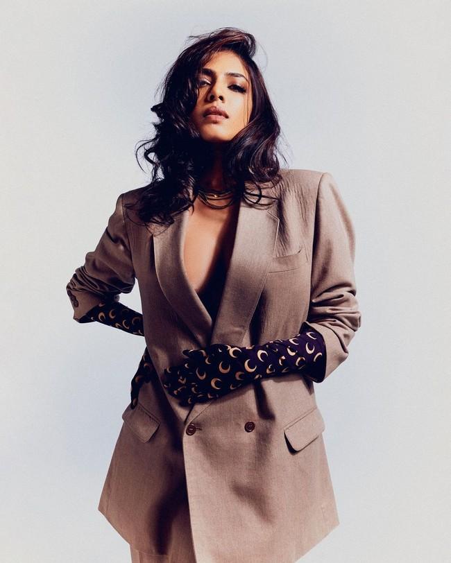 Malavika Mohanan 5