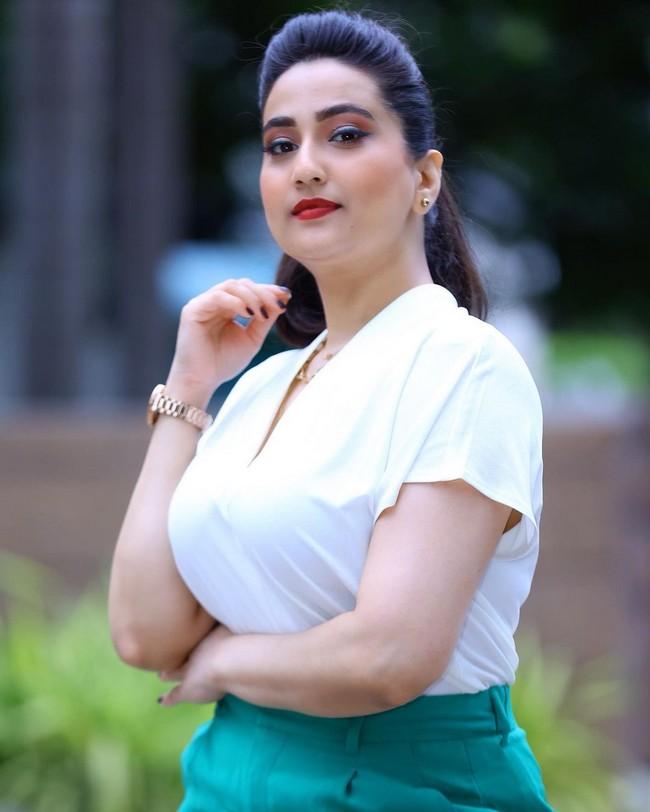 Manjusha 14