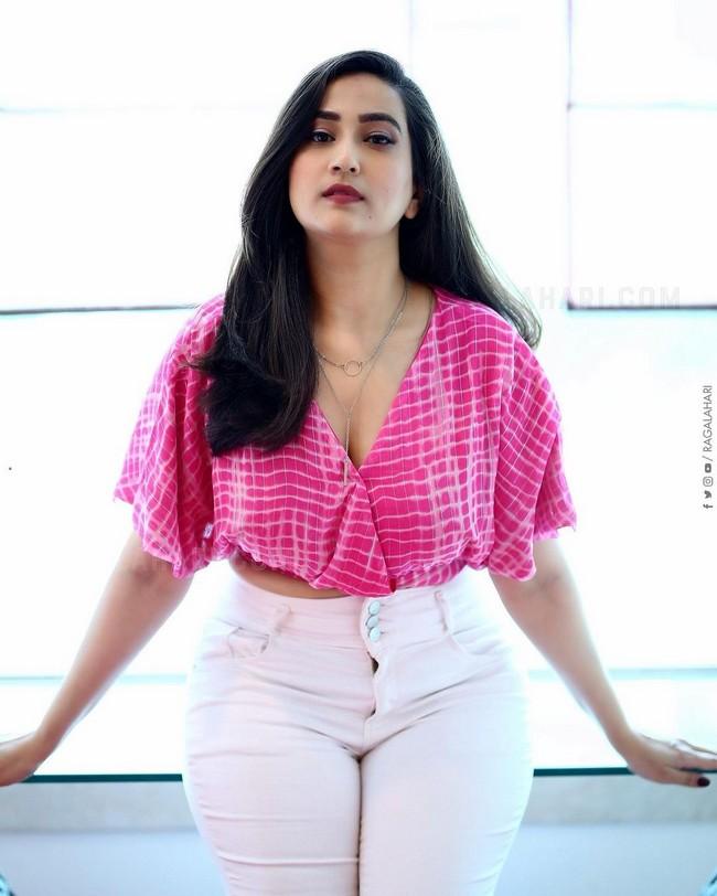 Manjusha 8