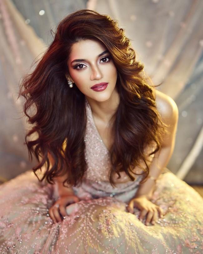 Mehreen Pirzadaa 11