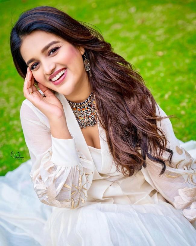 Nidhhi Agerwal 2
