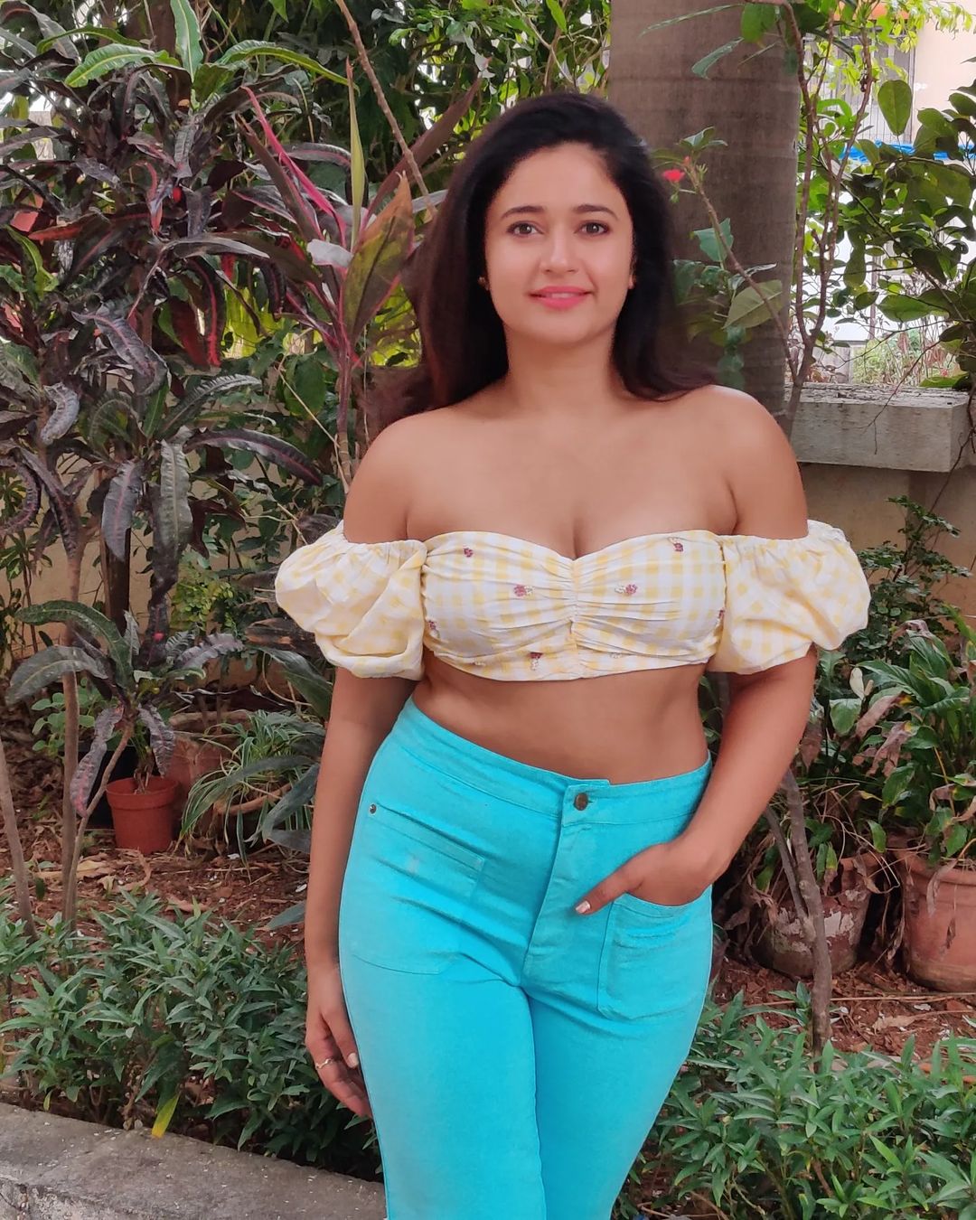 Poonam Bajwa (2)
