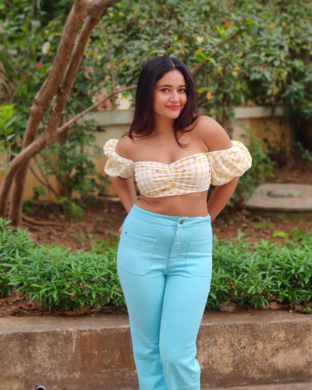 Poonam Bajwa (9)