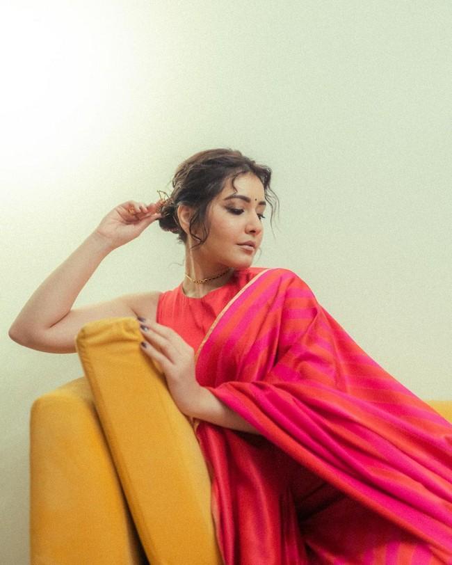Raashii Khanna 4