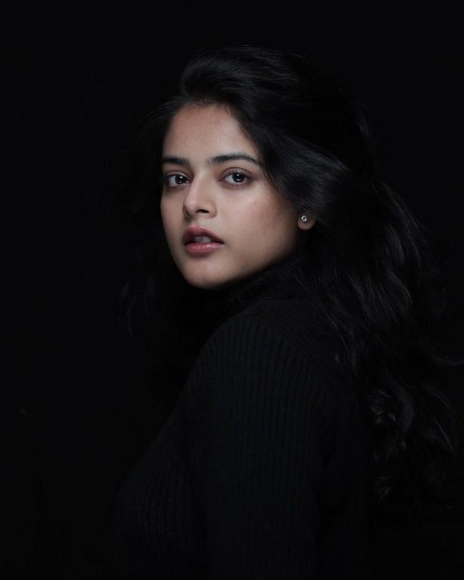 Riddhi Kumar 9