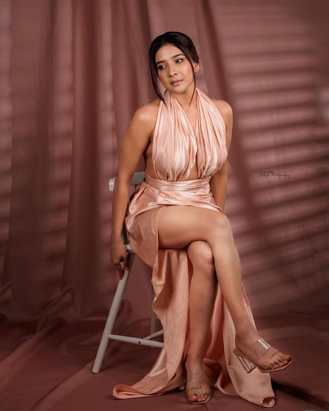 Sakshi Agarwal 8