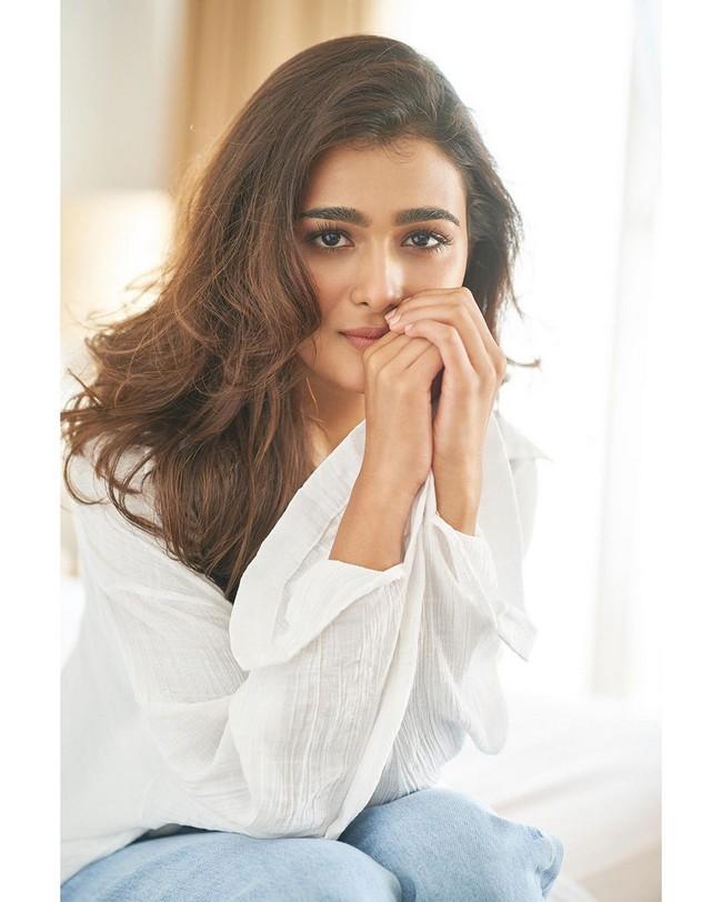 Shalini Pandey 6