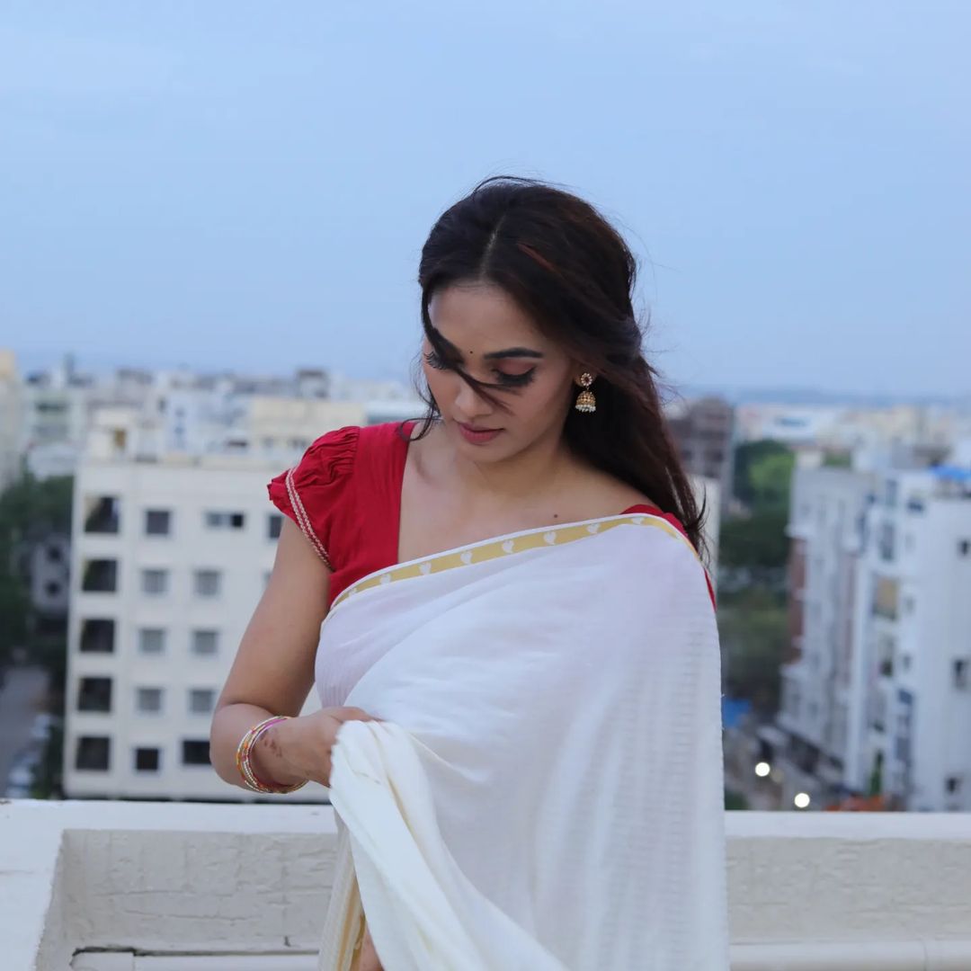 Spandana Palli (4)