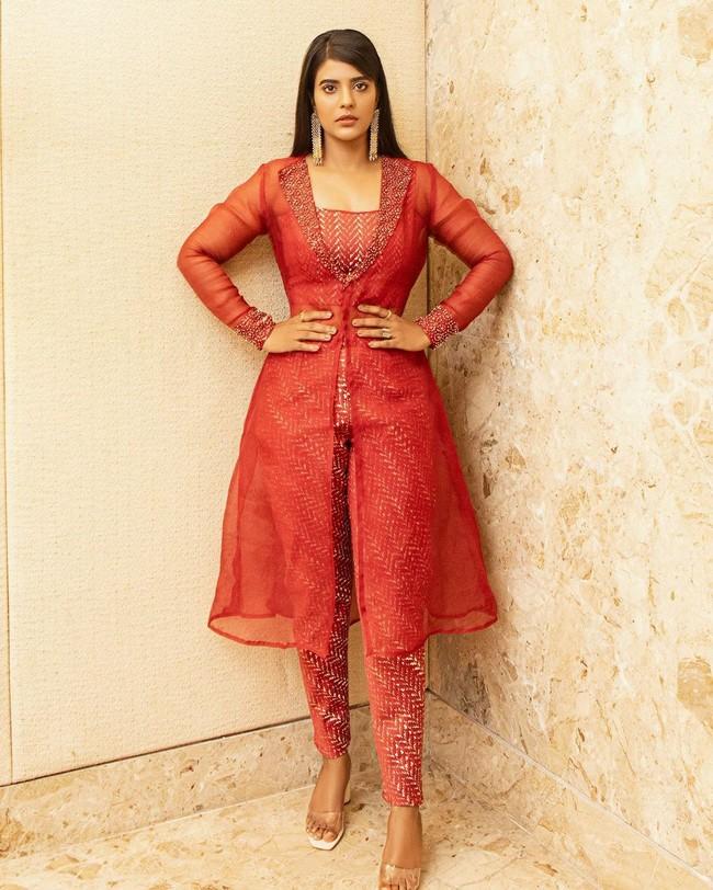 Aishwarya Rajesh 9