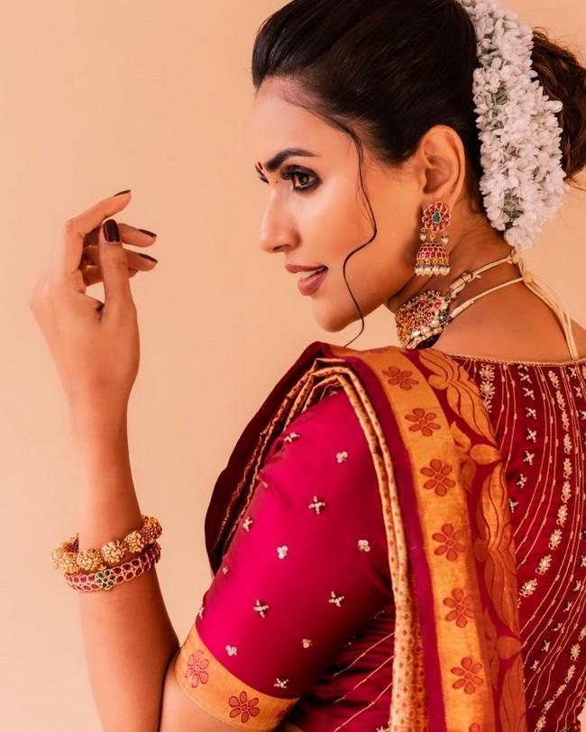 Akshara Gowda 13