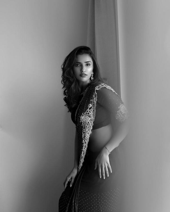 Akshara Gowda 18