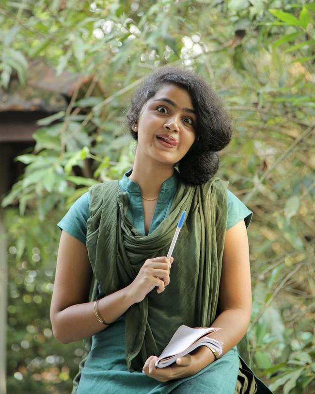 Anupama Parameswaran 15
