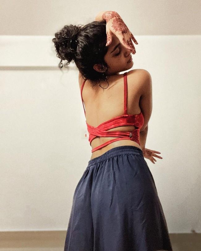 Anupama Parameswaran 5