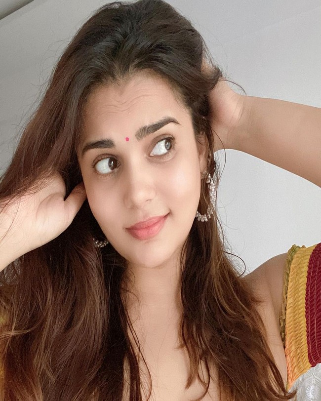 Anupma Agnihotri 17 JPG 220707162641