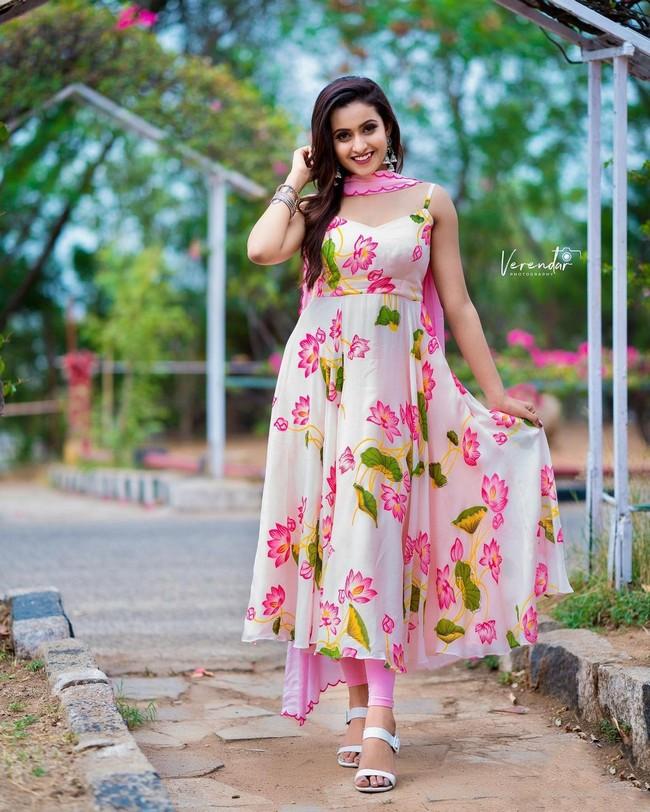 Deepika Pilli 6