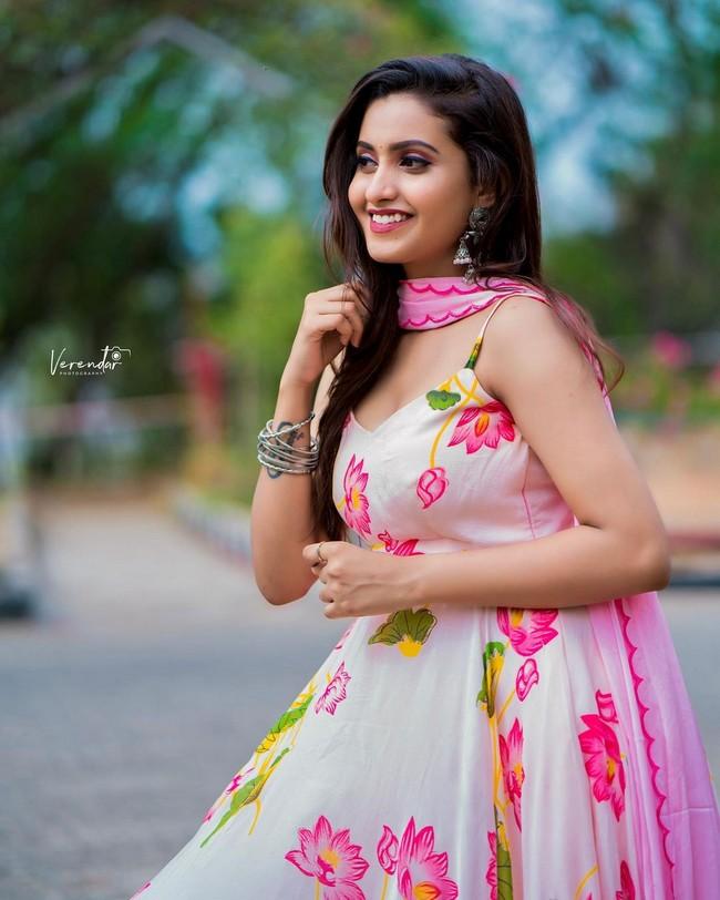 Deepika Pilli 7