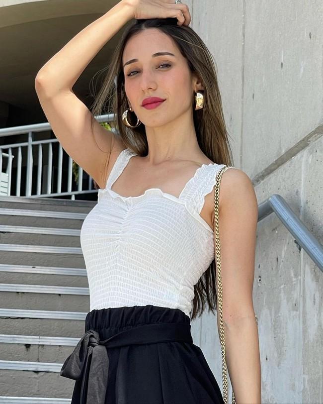 Heli Daruwala 7