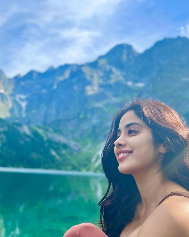 Janhvi Kapoor 10