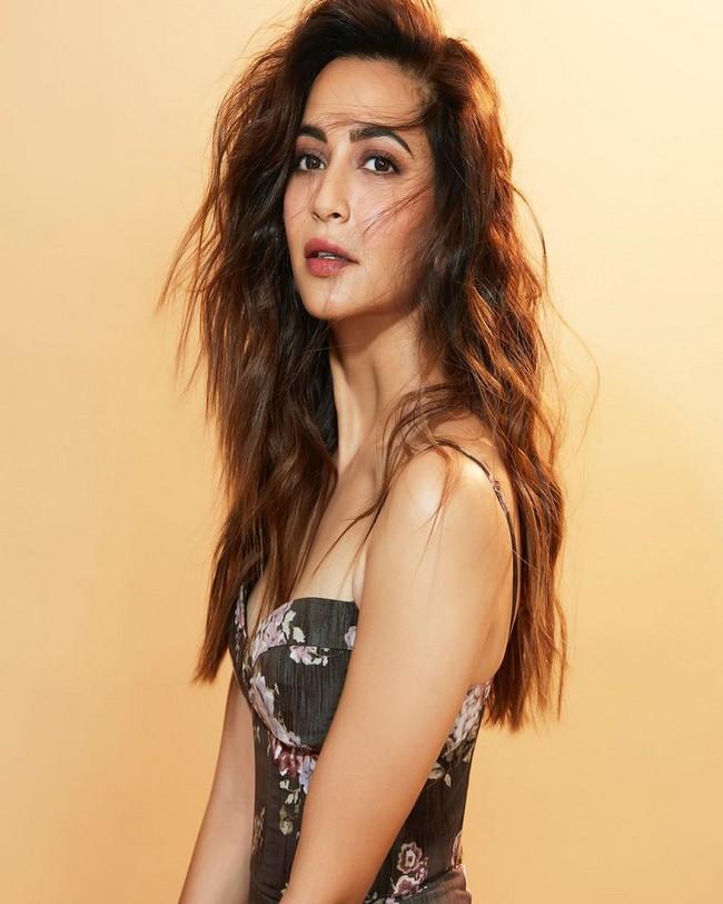 Kriti Kharbanda 4