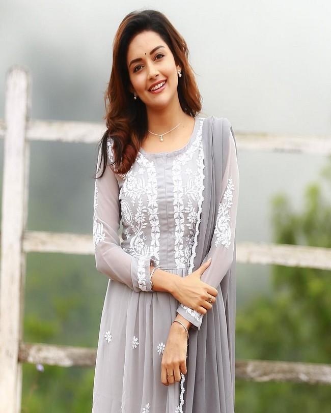 Mahima Nambiar 6