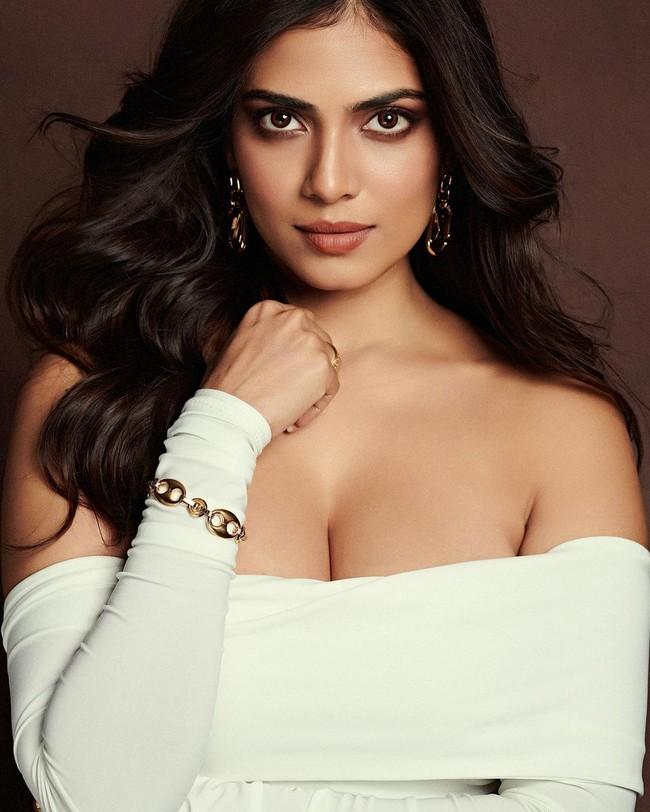 Malavika Mohanan 5