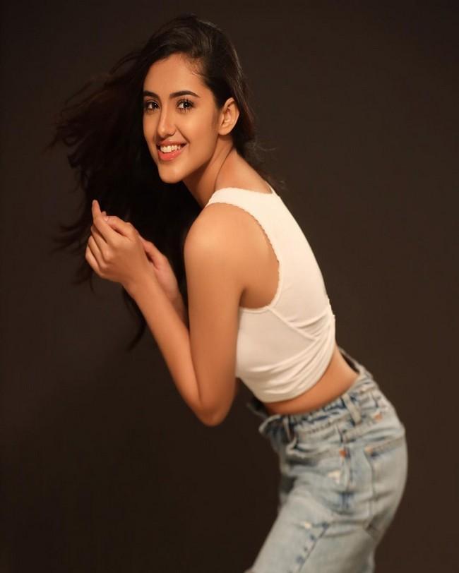 Malvika Sharma 11