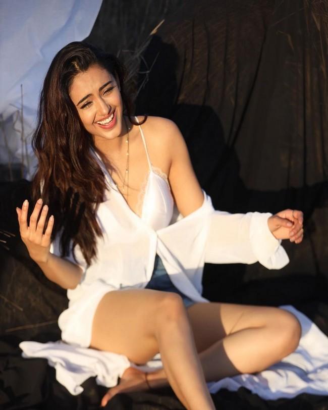 Malvika Sharma 9