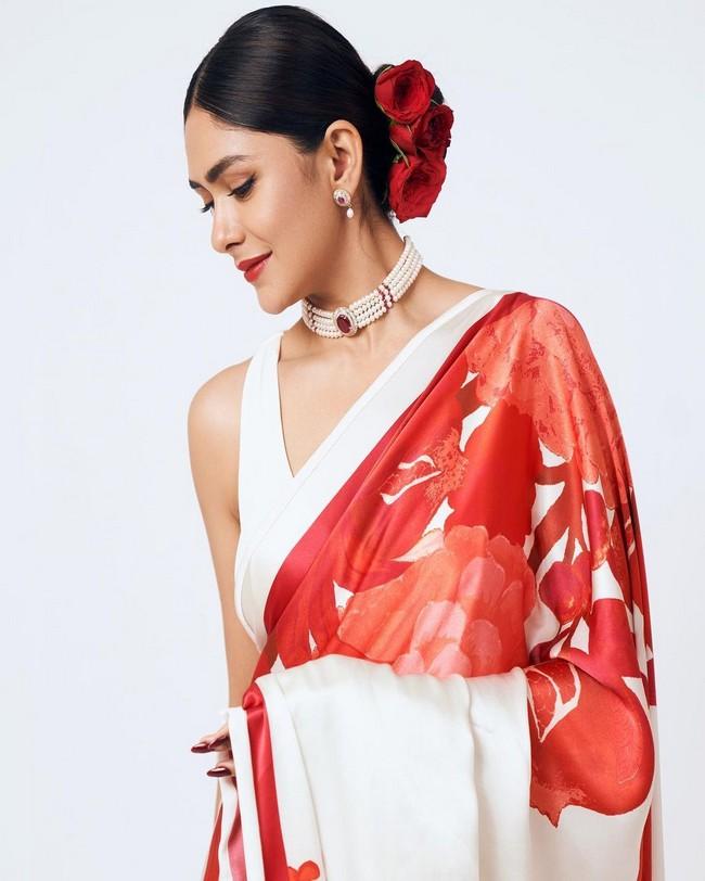 Mrunal Thakur 6
