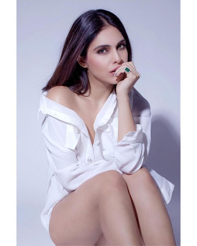 Nehhaa Malik 11