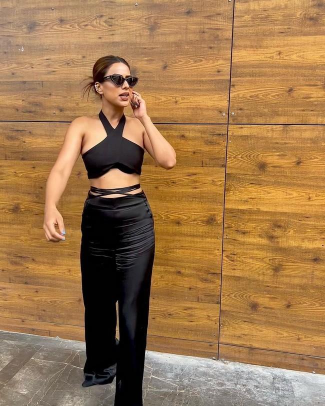 Nia Sharma 9