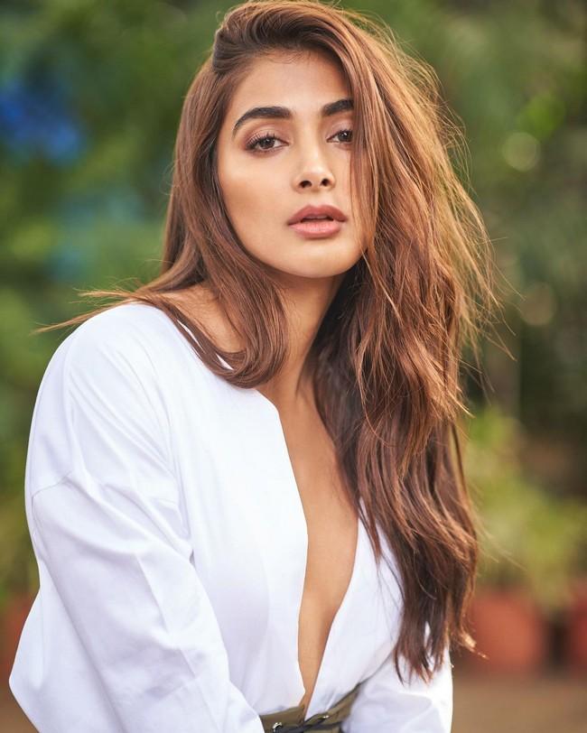 Pooja Hegde 4