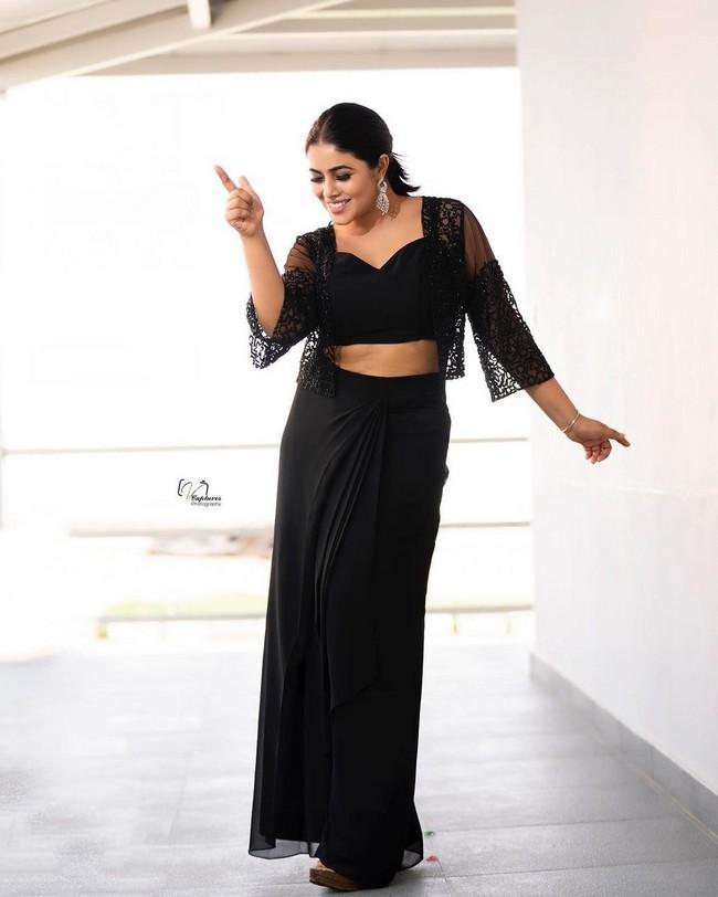Poorna 10
