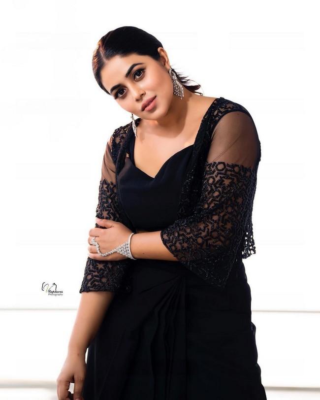 Poorna 3
