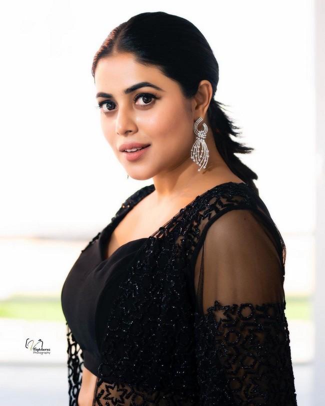 Poorna 4