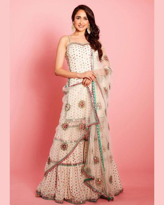 Pragya Jaiswal 2