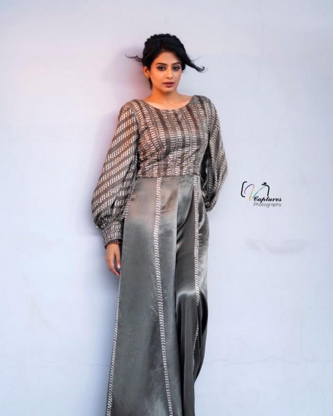 Priya Mani 13