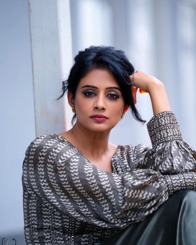Priya Mani 14