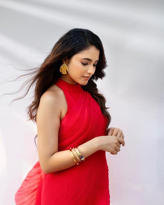 Priyanka Mohan 3