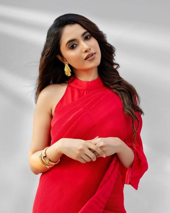 Priyanka Mohan 4