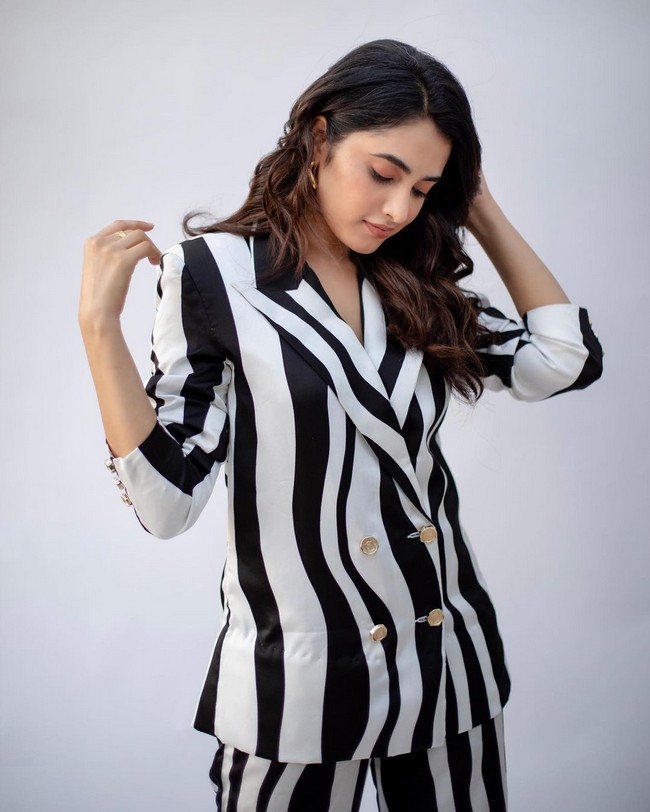 Priyanka Mohan 16