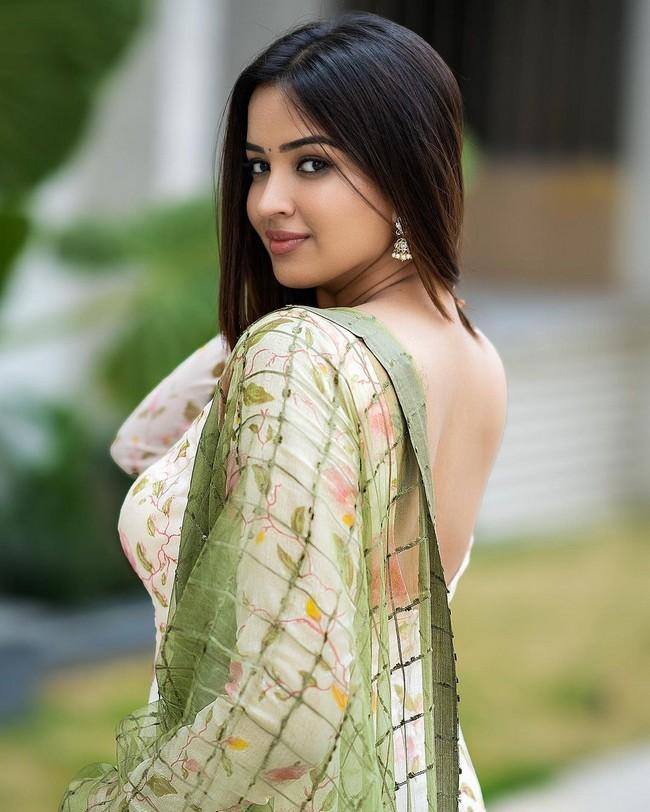 Pujita Ponnada
