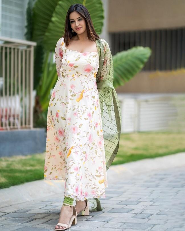 Pujita Ponnada 2