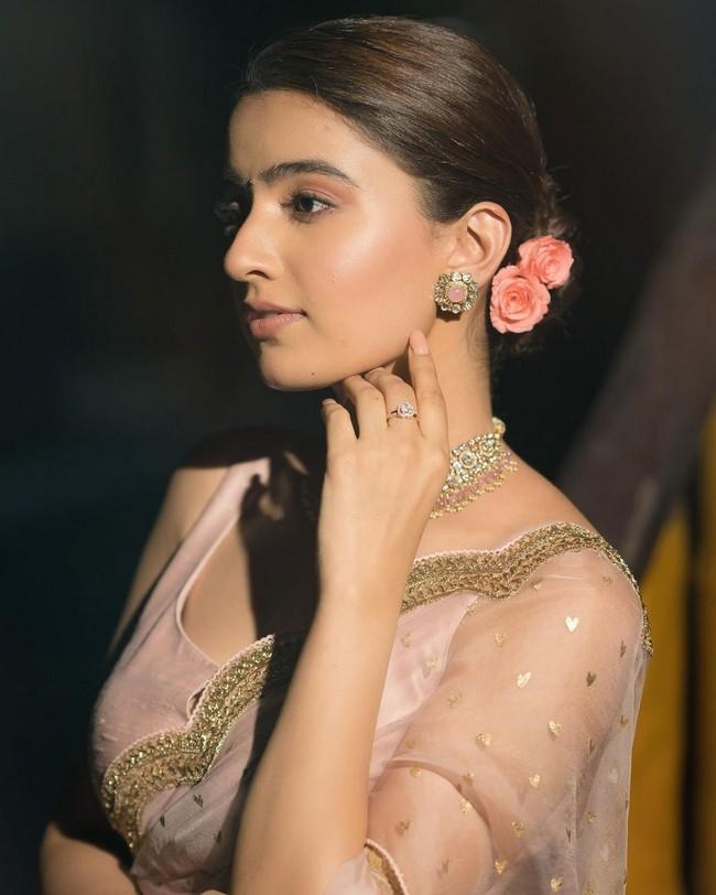 Rukshar Dhillon